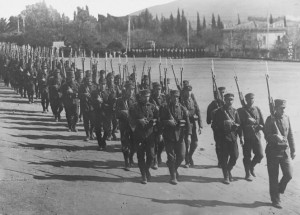 crop Greek_infantry_marching